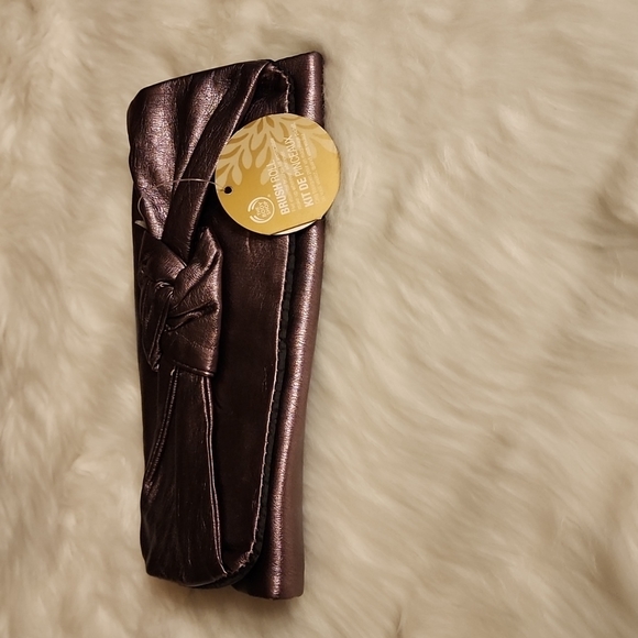 The Body Shop Makeup The Body Shop Brush Roll Kit Poshmark